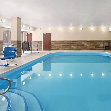 Fairfield Inn By Marriott Warren Niles Buitenkant foto
