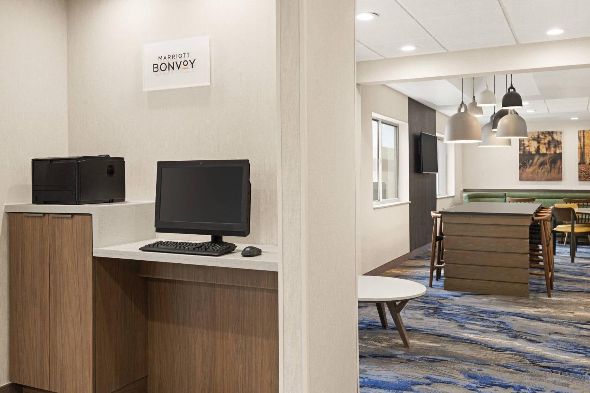 Fairfield Inn By Marriott Warren Niles Buitenkant foto