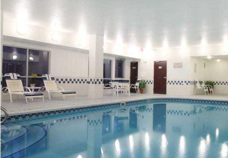 Fairfield Inn By Marriott Warren Niles Buitenkant foto